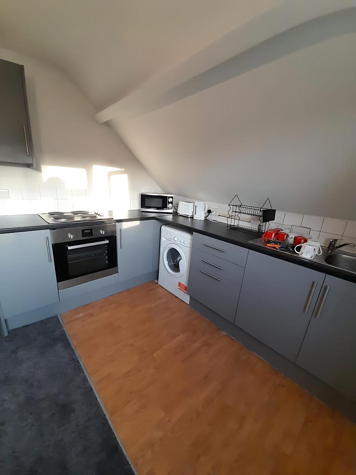 Entire Victoria Park Cardiff Apartment With Free Street Parking Bus 17 And 18 Direct To Cardiff City Centre, Fast Free Wi-Fi Екстер'єр фото